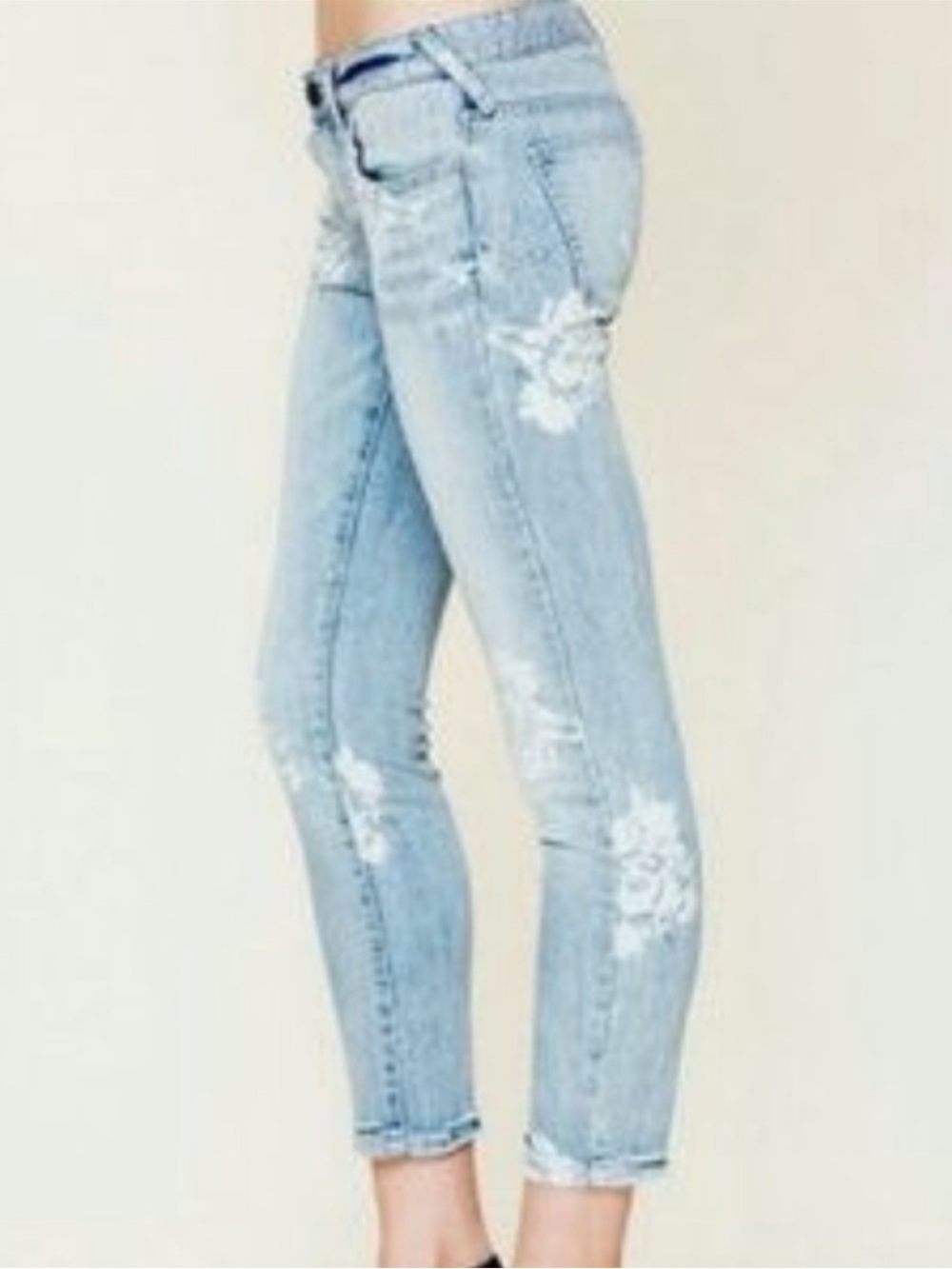 Free People Magnolia Print Light Wash Skinny Ankle Jeans, size 26 - Picture 9 of 16
